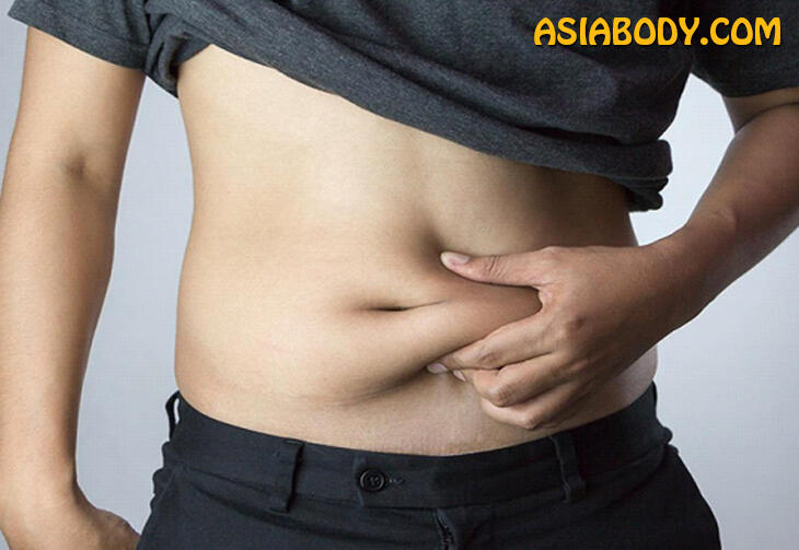 راه‌های کوچک کردن شکم و نوشیدن آب